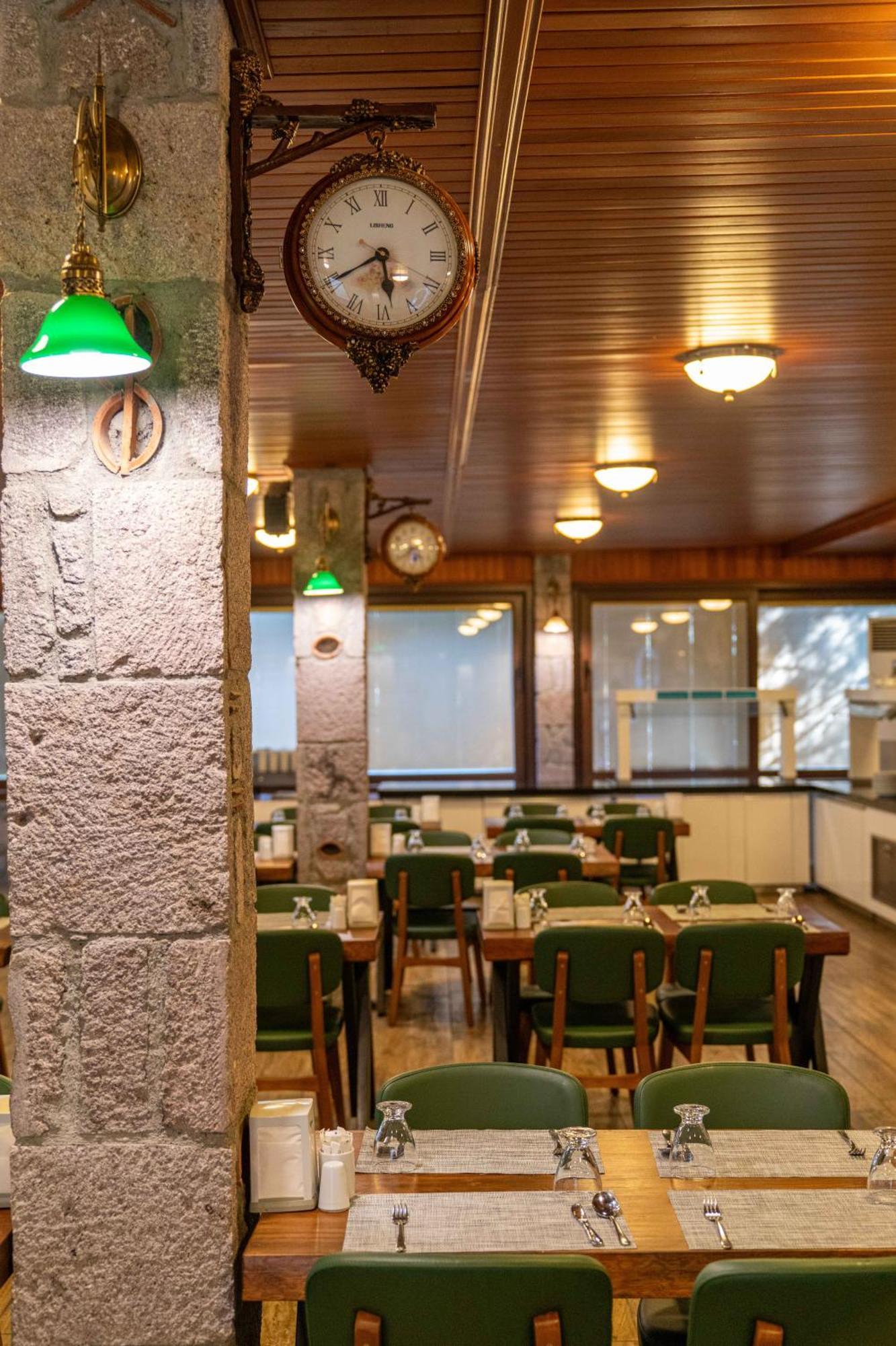 Assos Park Hotel 외부 사진